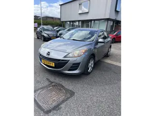 Mazda 3 1.6 CiTD Business Airco 5 deurs Goed rijdende en nette auto. Apk 06-12-2026