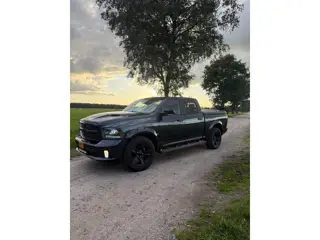 Dodge Ram 1500 5.7 V8 4x4 Crew Cab 5'7 Limited | EX BTW