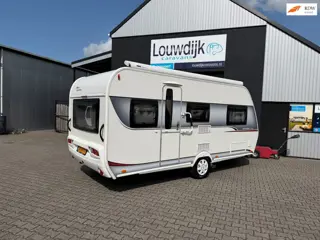 HOBBY On Tour 470 UL ’17 (Mover, Enkele bedden)