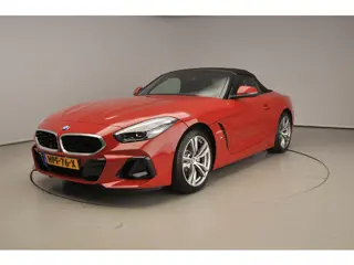 BMW Z4 Roadster sDrive20i | Handgeschakeld !! | LED | Leder | Navigatie | Windscherm | Stoelverwarmi