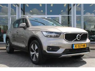 Volvo XC40 T2 130PK Automaat Business Pro | Pilot Assist | El. Achterklep | AppleCarplay | Verw. Sto
