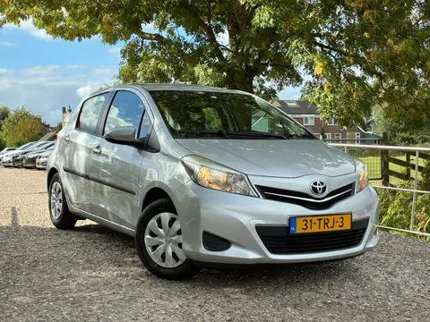Toyota Yaris 1.0 VVT-i Aspiration | Camera + Clima Nu € 4.975,-!!!