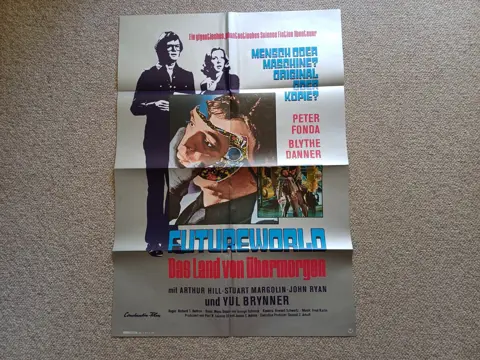 FUTUREWORLD filmposter.
