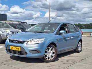 Ford Focus € 1250,-1.4 Trend 5 Deurs Aircondition