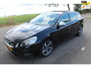 Volvo V60 1.6 T3 R-Design