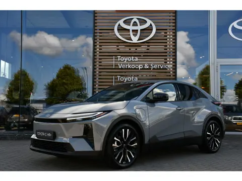 Toyota C-HR+ First Edition 77 kWh Automaat 224pk | Lichtmetalen velgen multi-spaaks 20" | Voorstoele