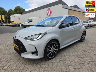 Toyota Yaris 1.5 Hybrid GR Sport | zeer nette staat, slechts 15749km
