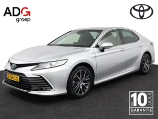 Toyota Camry 2.5 Hybrid Dynamic | Leder bekleding | Parkeer sensoren voor en achter |