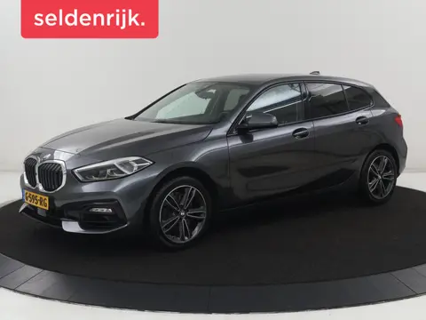 BMW 1-serie 118i Executive Edition Sport Line | Half Leder | Carplay | Cruise control | Park assist 