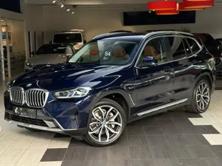 BMW X3 xDrive30e ** LASER, COGNAC LEDER, PANO, MEMORY, HuD, VERST. A-BANK, 20-inch LMV ** 1e eig - U