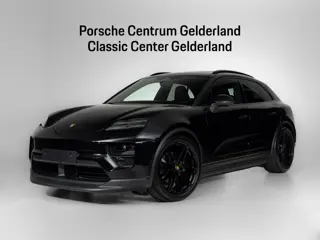 Porsche Macan 4