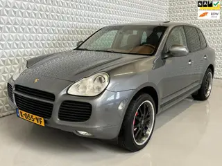 Porsche Cayenne 4.5 Turbo / TEMPERATUUR LOOPT OP! (2006)