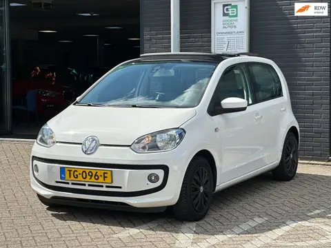 Volkswagen Up! 1.0 move up! BlueMotion/PANO-DAK/CRUISCONTROL/NAVI/NETTE STAAT!!