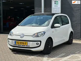 Volkswagen Up! 1.0 move up! BlueMotion/PANO-DAK/CRUISCONTROL/NAVI/NETTE STAAT!!