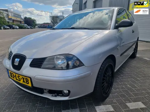 Seat Ibiza 1.4-16V Stella