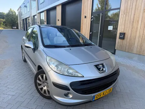 Peugeot 207 1.6 VTi XT (bj 2007) AUTOMAAT|LEER|PANORAMA|CLIMA