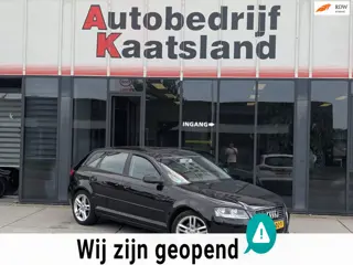Audi A3 Sportback 1.4 TFSI Attraction - Clima - Cruise -