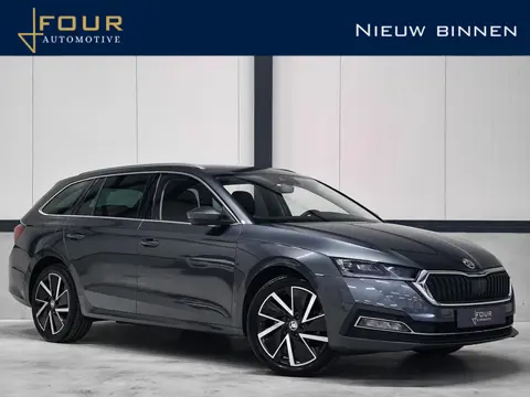 Skoda Octavia Combi 1.4 TSI iV PHEV Business Edition | NL + 1e eig | ACC | Camera | Winter | Sfeer |