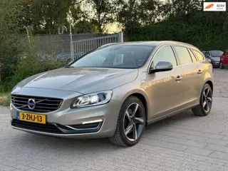 Volvo V60 2.4 D6 AWD Plug-In Hybrid Summum Aut Airco Cruise