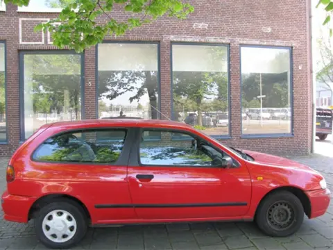 Nissan Almera Onderdelen Sloopauto inkoop Den haag