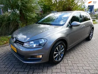 Volkswagen Golf 1.2 TSI 110pk 5-deurs Clima Cruise Navi PDC Camera