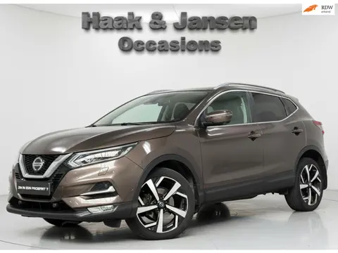Nissan Qashqai 1.3 DIG-T Tekna + Panoramdak 360 Camera