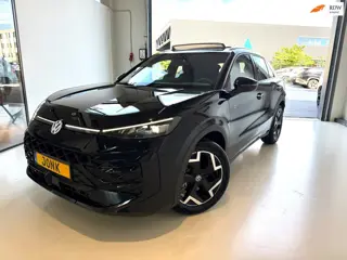 Volkswagen T-Roc 1.5 eTsi R-Line First Edition
