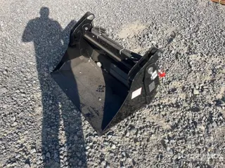 Giyi XKH39 1000 mm Q/C Multi-Purpose Mini Skid Ste