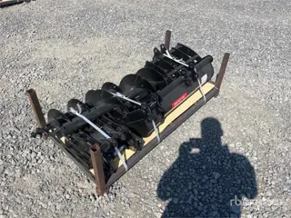 QUANTITY of (8) VICSEC Mini Excavator Attachment (bj 2026)