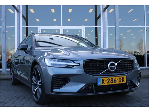 Volvo V60 T6 Automaat Recharge AWD R-Design | Head-Up | 360 Camera | Schuif/kanteldak | Trekhaak | A