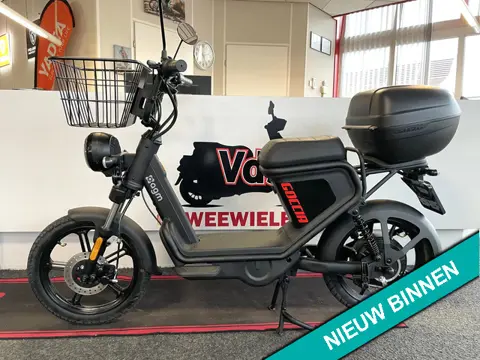 AGM Goccia GEV1000 20Ah 25km 2 x DEMO BETAAL met in3