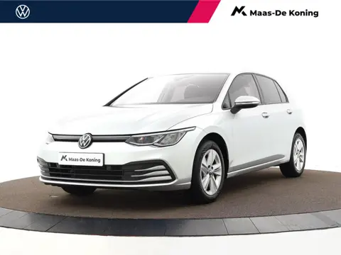 Volkswagen Golf 1.0 eTSI 110pk Life Business · Apple/Android Car Play · Navigatie · Sfeerverlichting