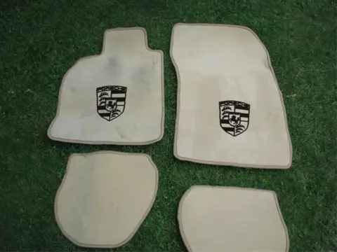 PORSCHE 996 BEIGE VOETENMATJES