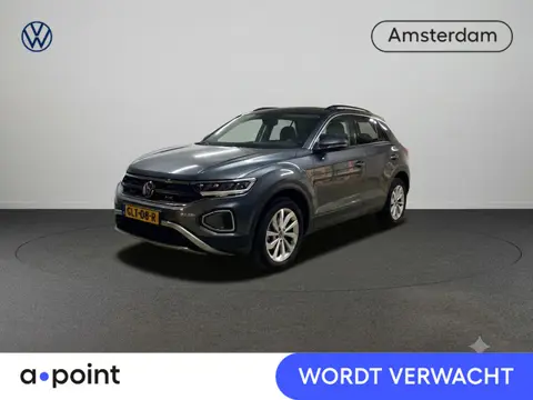 Volkswagen T-Roc 1.0 TSI Life Edition 115 pk | Verlengde garantie | Navigatie via App | Parkeersenso