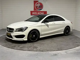 Mercedes-Benz CLA-Klasse 200 Ambition, AMG Line, Pano dak, Clima, Cruise, 18 inch AMG, Navi, Blue to