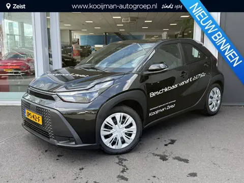 Toyota Aygo X Hybrid 115 play Hybride | Automaat | Airco | Parkeercamera | Apple/Android carplay