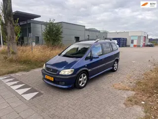 Opel Zafira 2.2-16V Elegance Automaat.Airco.7Persoons