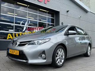 Toyota Auris Touring Sports 1.3 Aspiration - Airco I Xenon / LED I PDC I Sport velgen I trekhaak I D