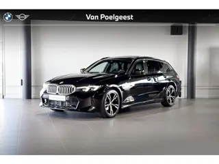 BMW 3 Serie Touring 318i | M Sport | Glazen Panoramadak | Stoelverwarming | Trekhaak |