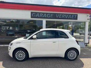 Fiat 500 42 kWh (bj 2023, automaat)