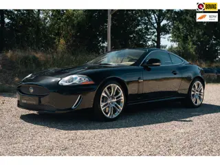 Jaguar XKR 5.0 V8 Coupé Portfolio 510 pk | 100% Jaguar Service | 1e Eigenaar | Clima | Cruise | Lede