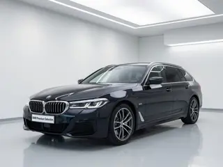 BMW 5 Serie Touring 530e xDrive M-Sport | Drive Assist Prof. | Trekhaak | Laserlight | 4-zone aircon