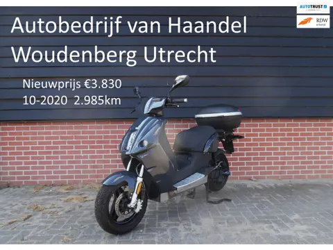 Greenmo VT-120LD Elektrische scooter E-max V120LD+ 10-2020 2.985km gr actieradius