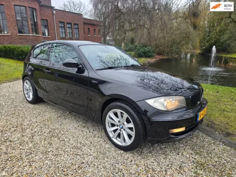 BMW 1-serie 118i 3-deurs AIRCO *apk:09-2026*