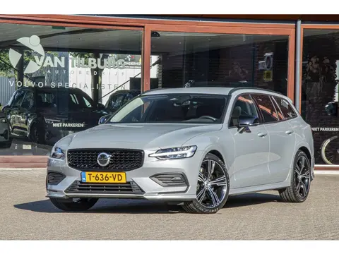 VOLVO V60 2.0 B3 ESSENTIAL EDITION