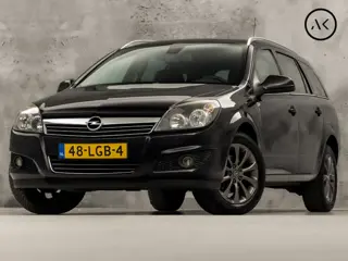 Opel Astra 1.6 Sport (NAVIGATIE, AIRCO, GETINT GLAS, CRUISE, SPORTSTOELEN, PARKEERSENSOREN, LM VELGE