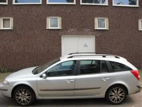 Renault Laguna 2003 Plaatwerk en Diverse onderdelen
