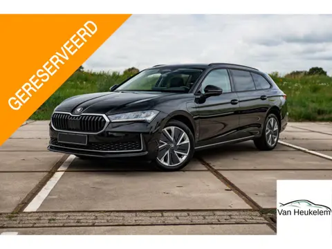 Skoda Superb Combi 1.5 TSI PHEV Selection | TREKHAAK | SUNSET | 18"