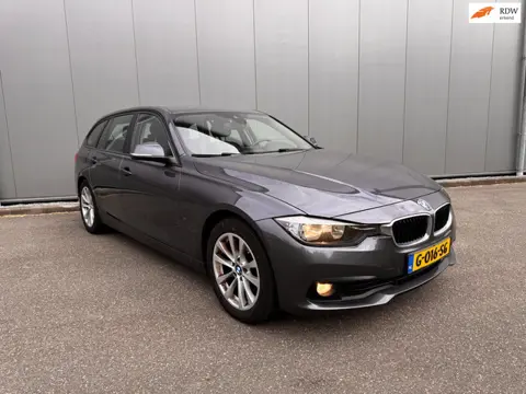 BMW 3-serie Touring 318d Edition Luxury Line Purity High Executive automatic