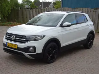 Volkswagen T-Cross 1.0 TSI Life Automatische airco, navigatie, apple carplay-android auto, trekhaak,